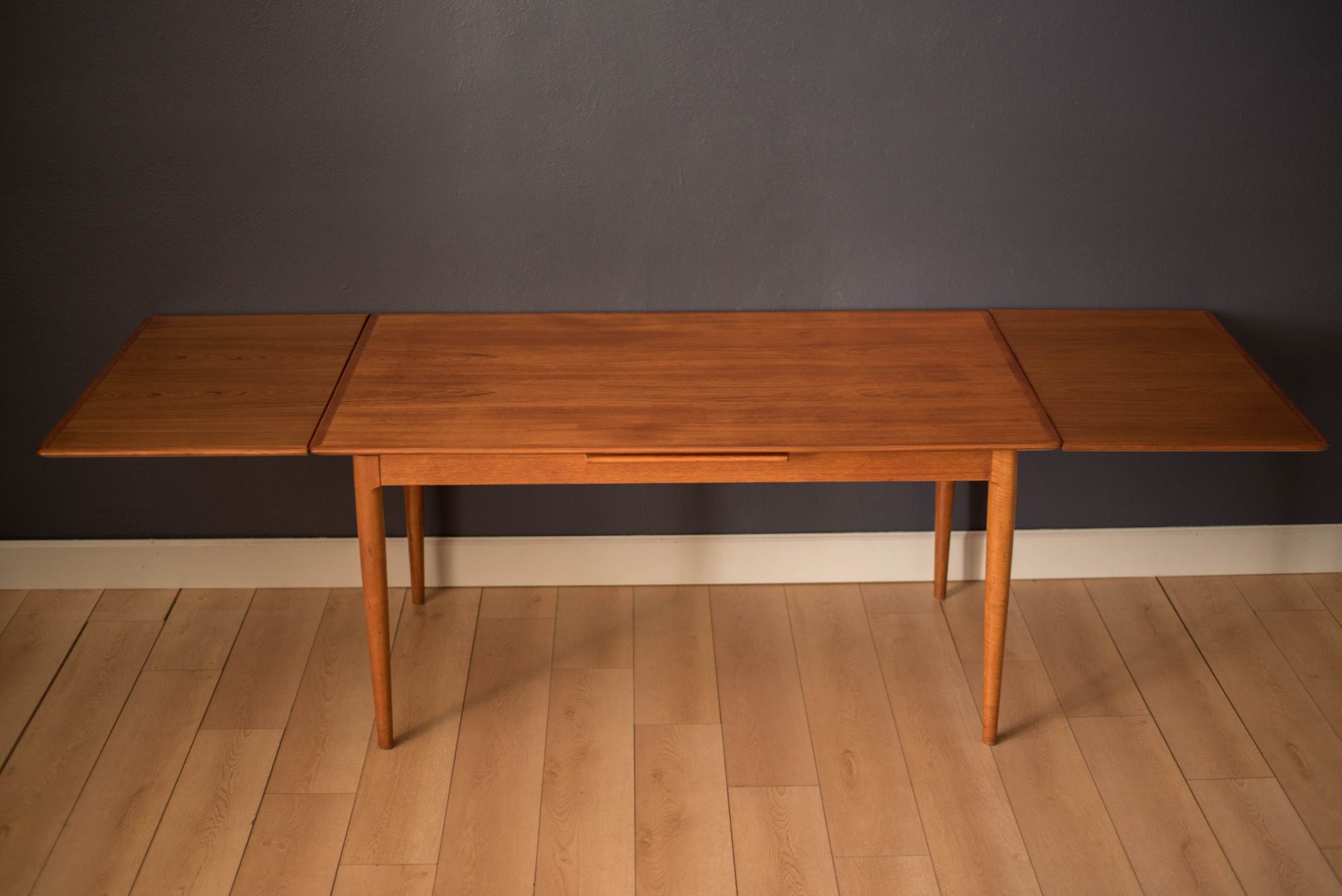 Mid Century Scandinavian Expandable Dining Table - Mid Century Maddist