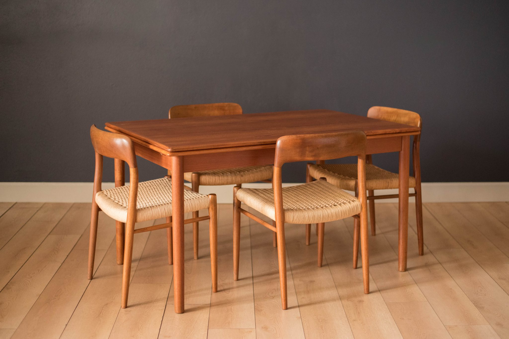 Simple Teak Dining Table