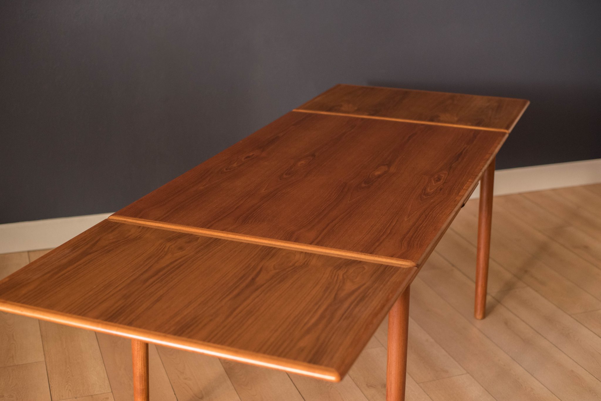 Simple Teak Dining Table