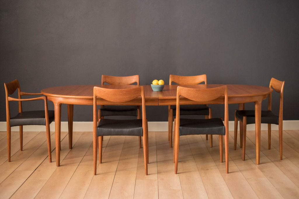 scandinavian round kitchen table