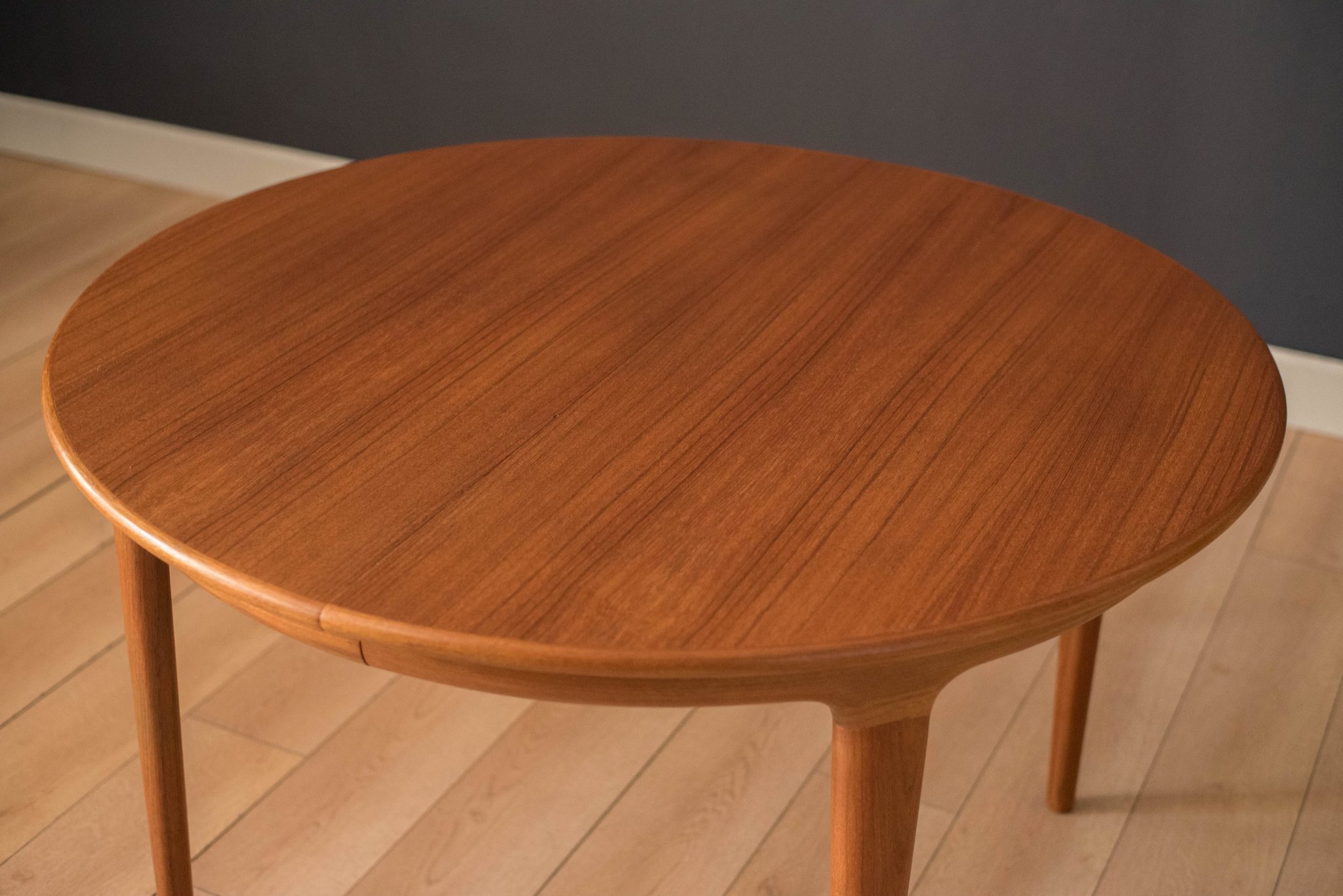 Round Teak Dining Table