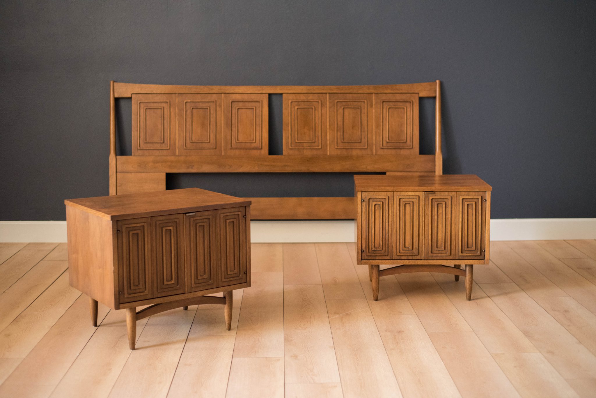 Mid Century Broyhill Sculptra King Headboard Frame