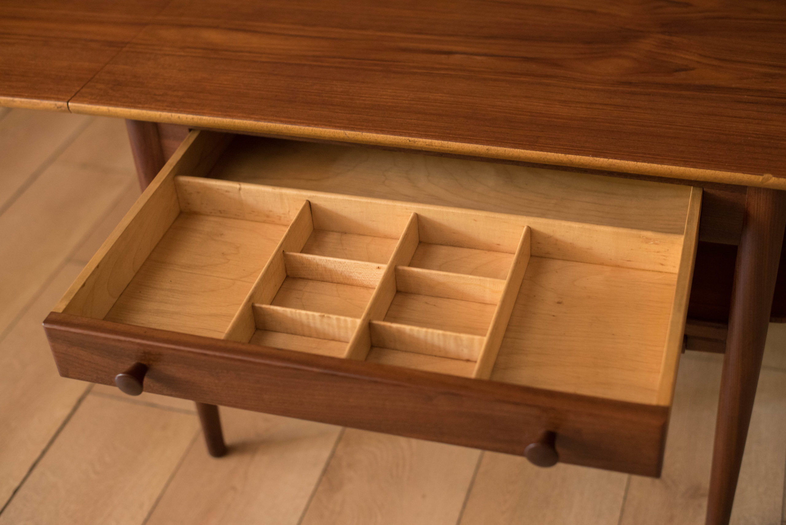 Vintage Danish Teak Expandable DropLeaf Sewing End Table Mid Century